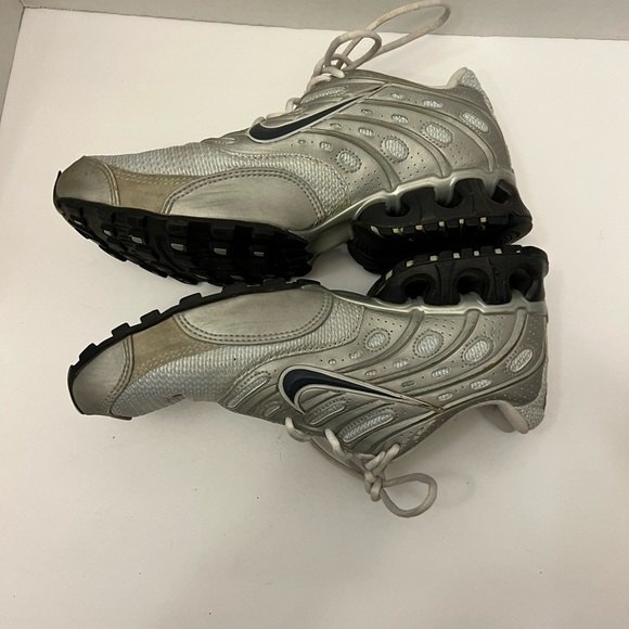 Nike Running Shoes - Picture 3 of 10